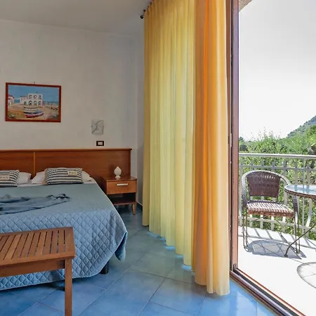 Aparthotel Torre Del Porto 3*