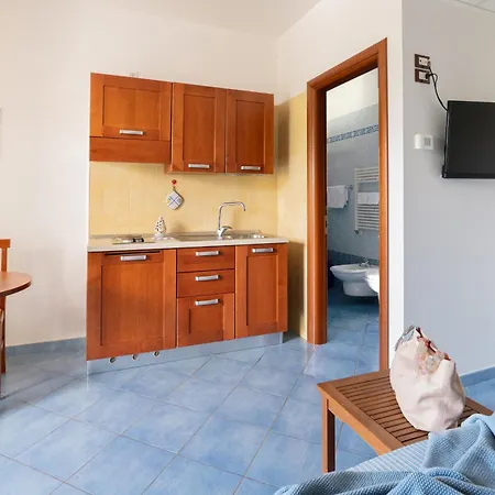 Torre Del Porto Aparthotel 3*