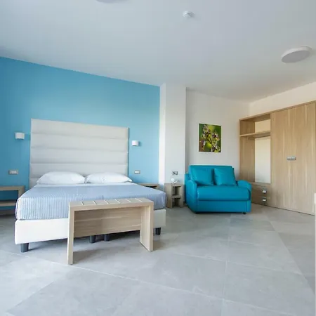 Aparthotel Torre Del Porto 3*