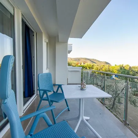 Aparthotel Torre Del Porto Mattinata